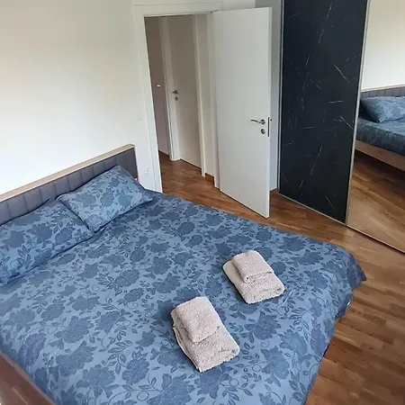 Amar 4 Apartment Zemun Екстериор снимка