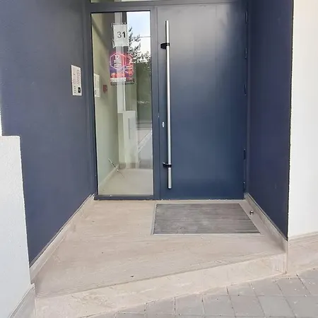 Amar 4 Apartment Zemun Екстериор снимка