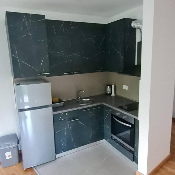 Amar 4 Apartment Zemun